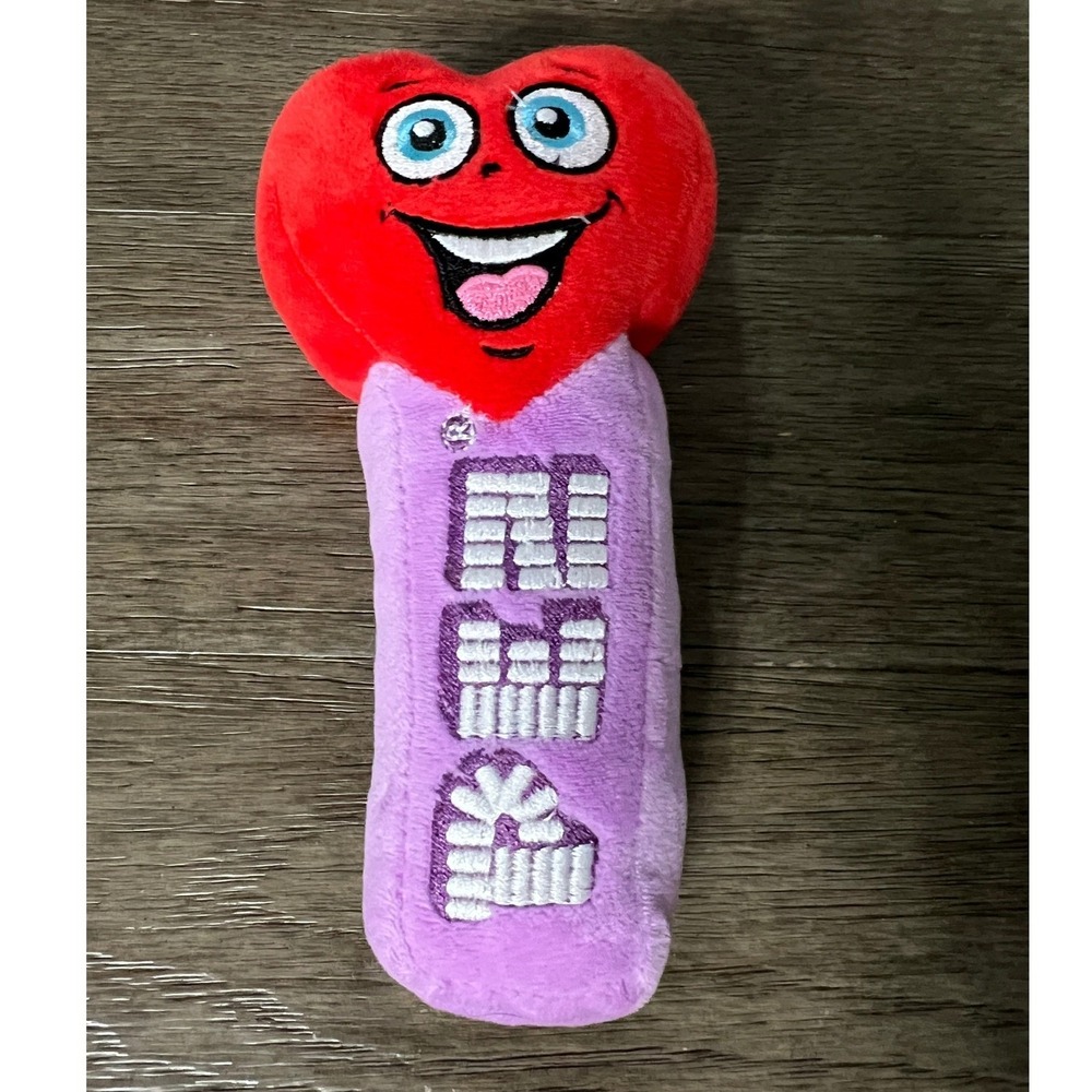 PEZ Plush Heart Valentine Candy Dispenser‎ Stuffed Animal Toy Kids